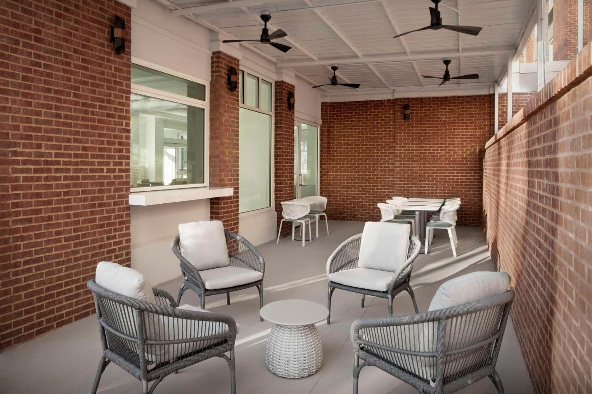 Hilton Garden Inn Atlanta North/Johns Creek Εξωτερικό φωτογραφία