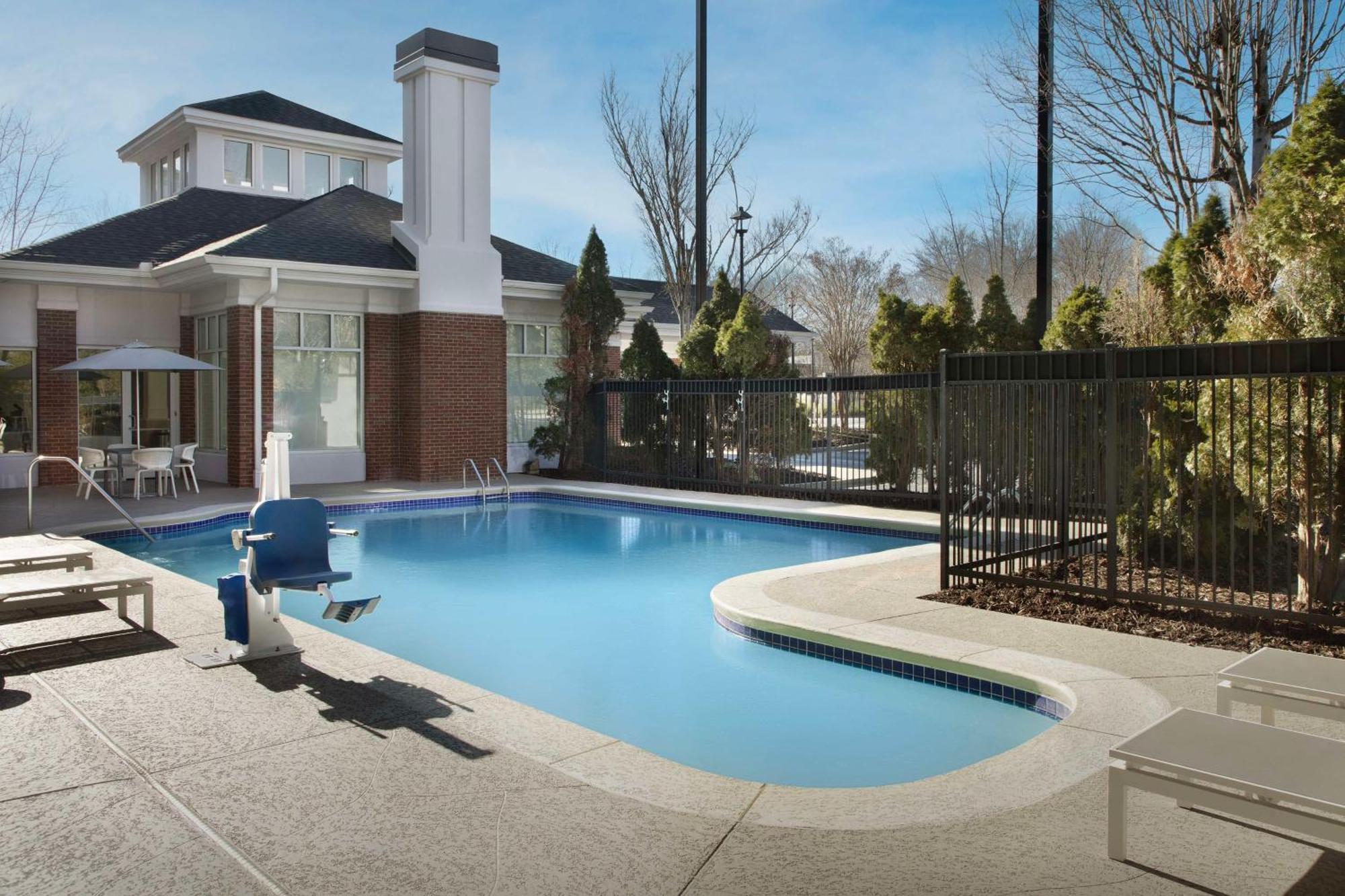 Hilton Garden Inn Atlanta North/Johns Creek Εξωτερικό φωτογραφία